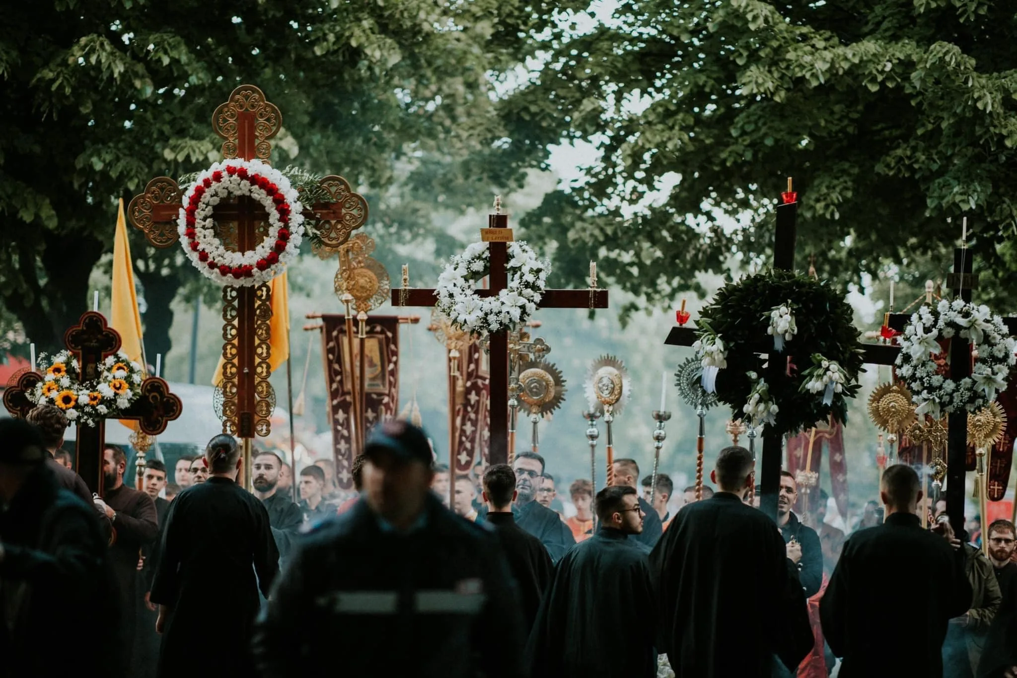 VIDEO: Pashkët Ortodokse, Pamje Nga Procesioni I Epitafit Në Korçë ...