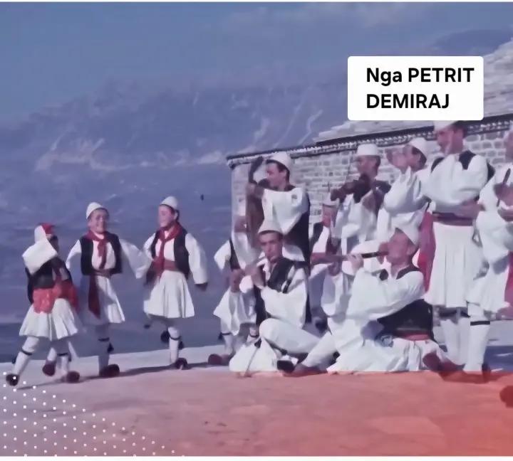 Kush kërkon t i presë rrënjët e lashta thesarit tonë kombëtar  Valles Devolliçe 